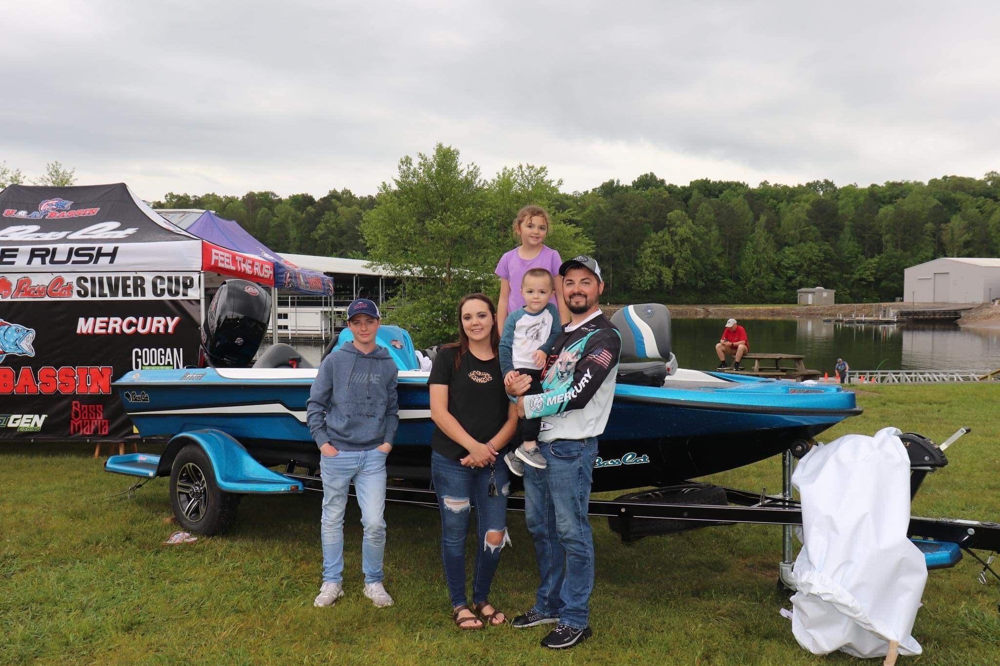Read more about the article Fowler and Workman win a new boat less than a year after father passing